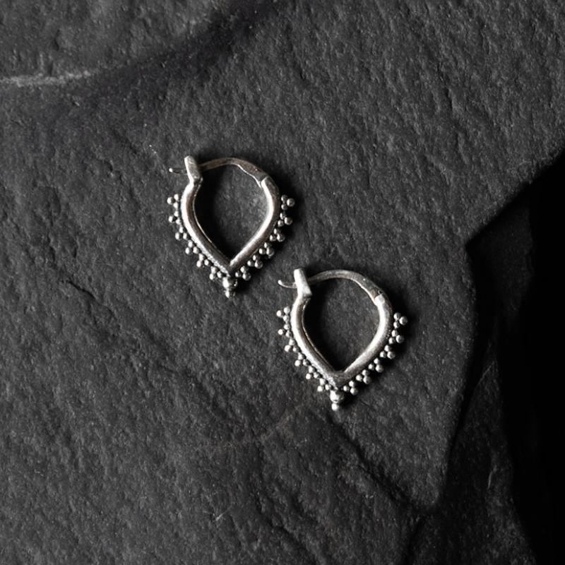 Beaded Chevron | Boucles d'oreilles créoles