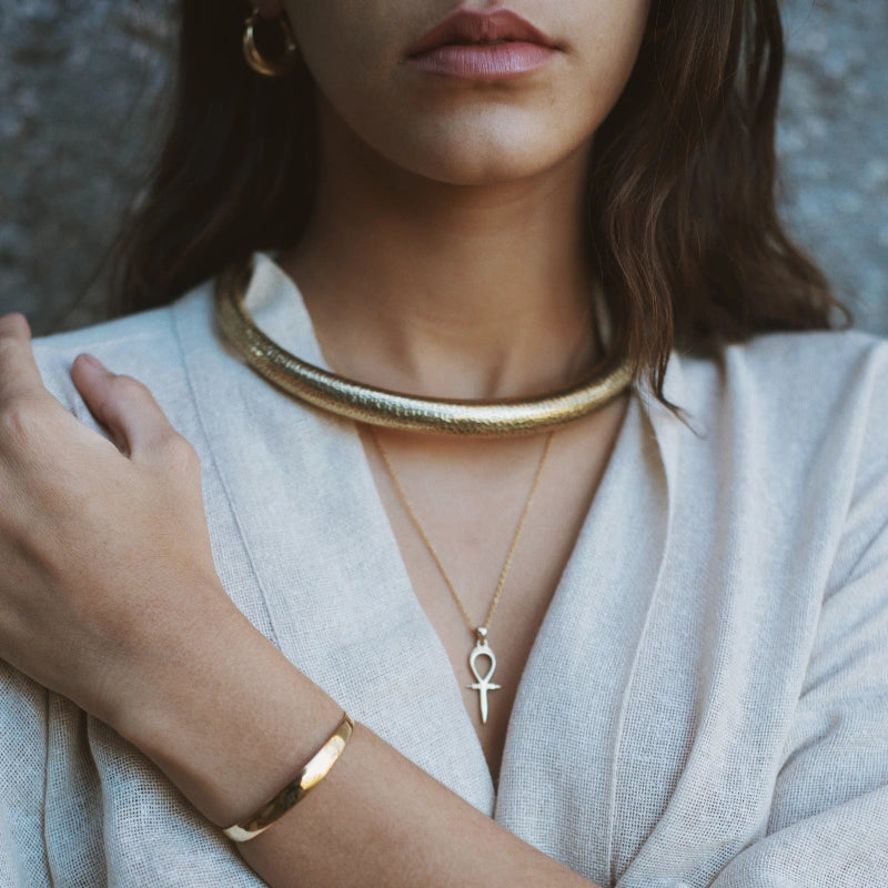 Snake Skin Hoop | Collar Necklace - Brass - NOIR KĀLA