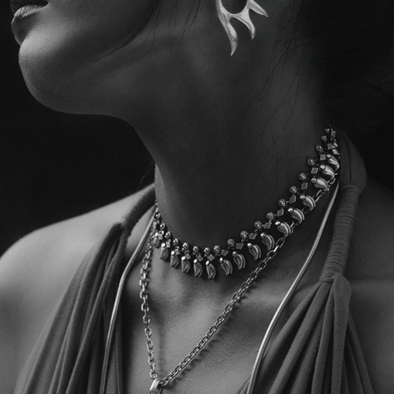 Sundari I | Necklace - Brass - NOIR KĀLA