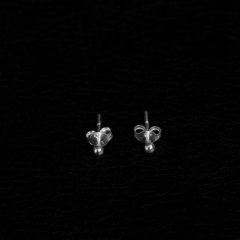 Dot | Clous d'oreilles