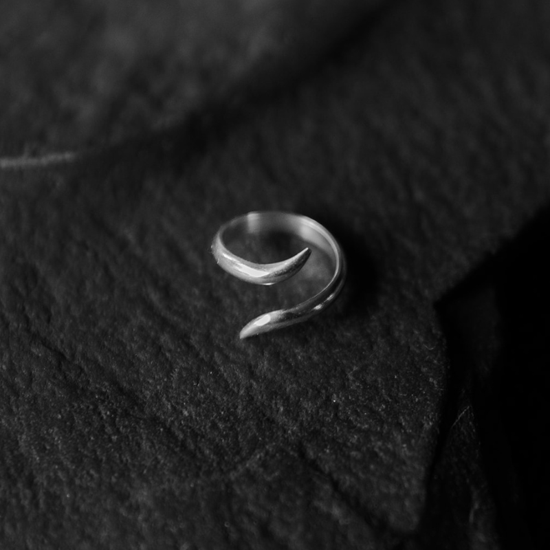Ondulation | Bague - NOIR KĀLA