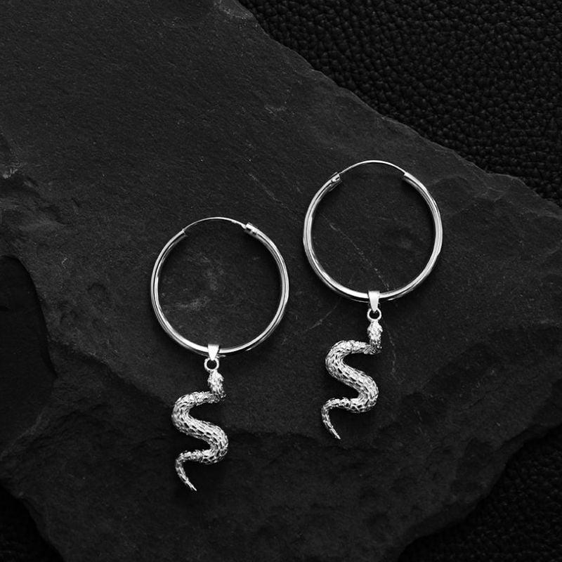 Serpent | Boucles d'oreilles créoles à breloques - NOIR KĀLA