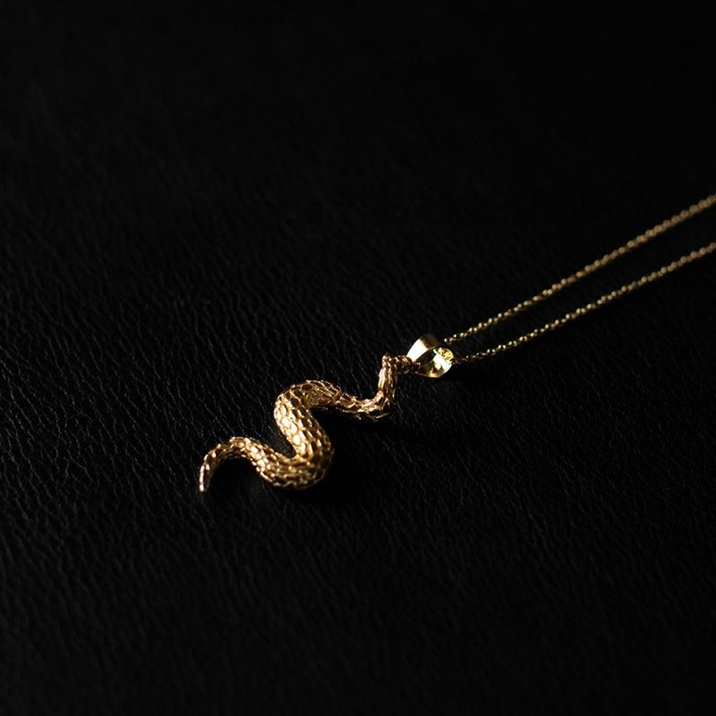 Serpent | Collier pendentif - Or - NOIR KĀLA