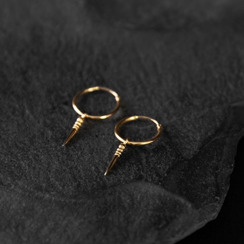 Tiny Phurba | Boucles d'oreilles créoles à breloques - Or