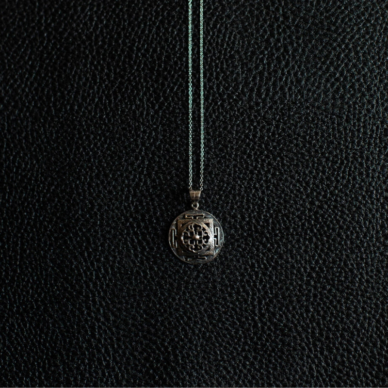 Yantra | Pendant Necklace – 925 Silver - NOIR KĀLA