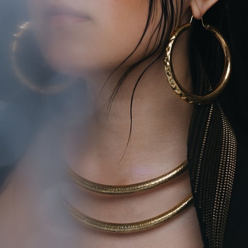 Snake Skin Hoop | Collar Necklace - Brass - NOIR KĀLA
