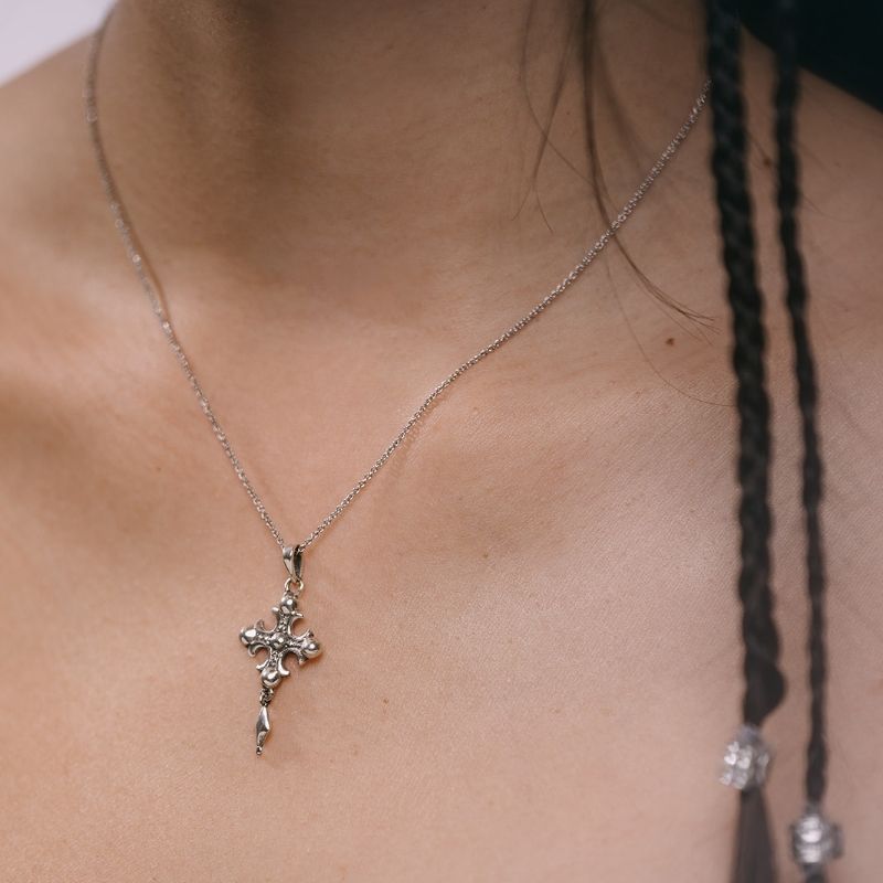 Fleur Cross | Pendant Necklace – 925 Silver - NOIR KĀLA