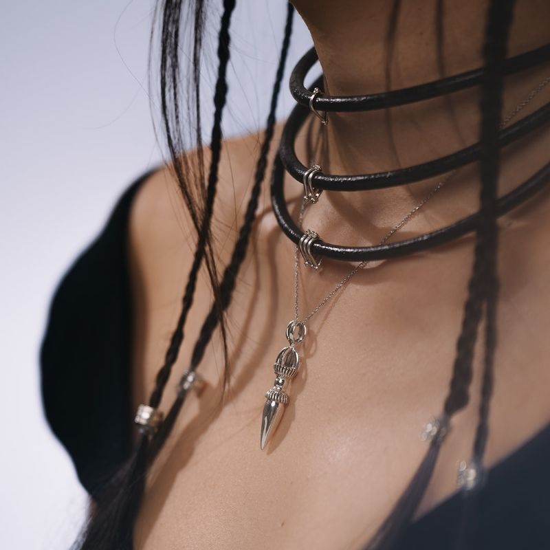 Karma II | Collier tour de cou - NOIR KĀLA