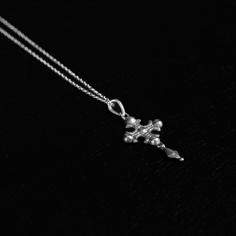 Fleur Cross | Pendant Necklace – 925 Silver - NOIR KĀLA