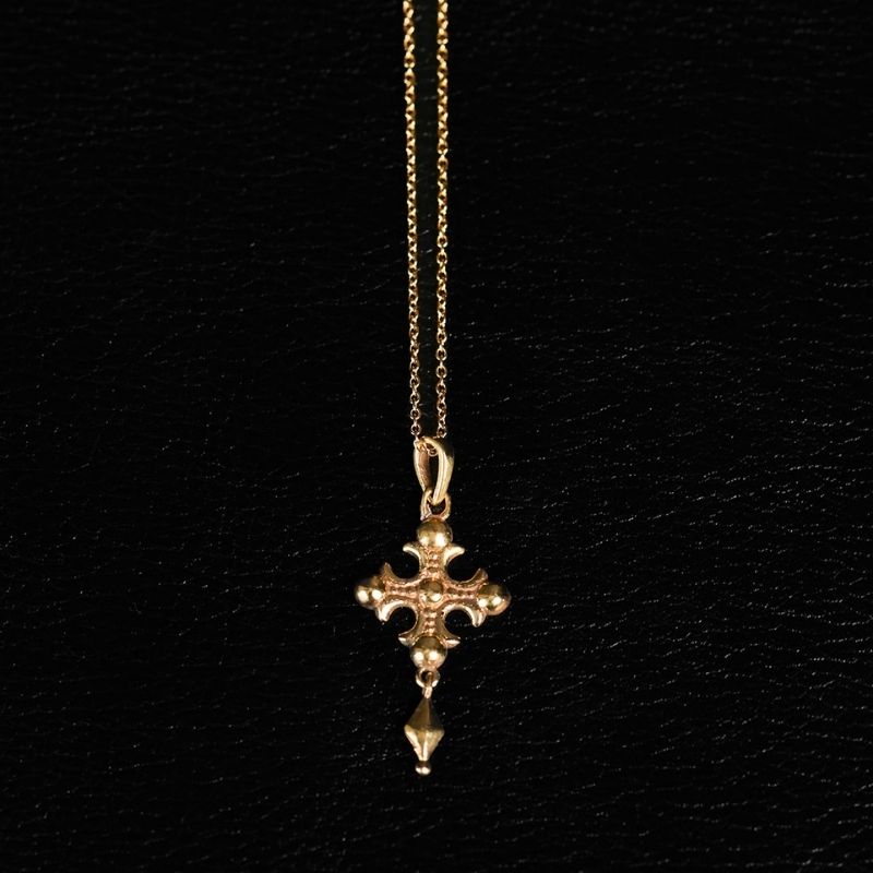 Fleur Cross | Pendant Necklace - Brass - NOIR KĀLA
