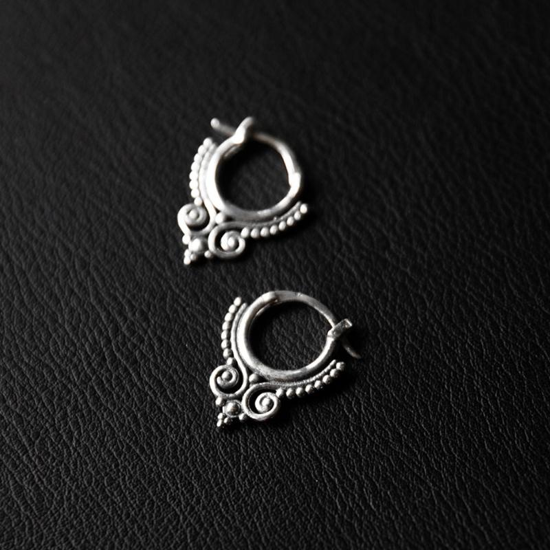Beaded Crown | Hoop Earrings – 925 Silver - NOIR KĀLA