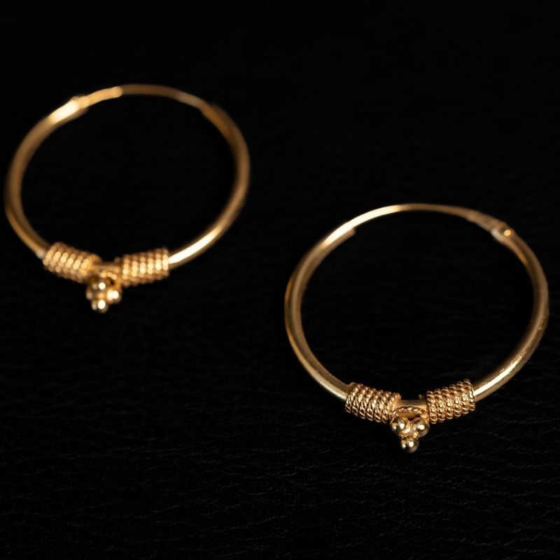 Guidance | Boucles d'oreilles créoles - Or - NOIR KĀLA