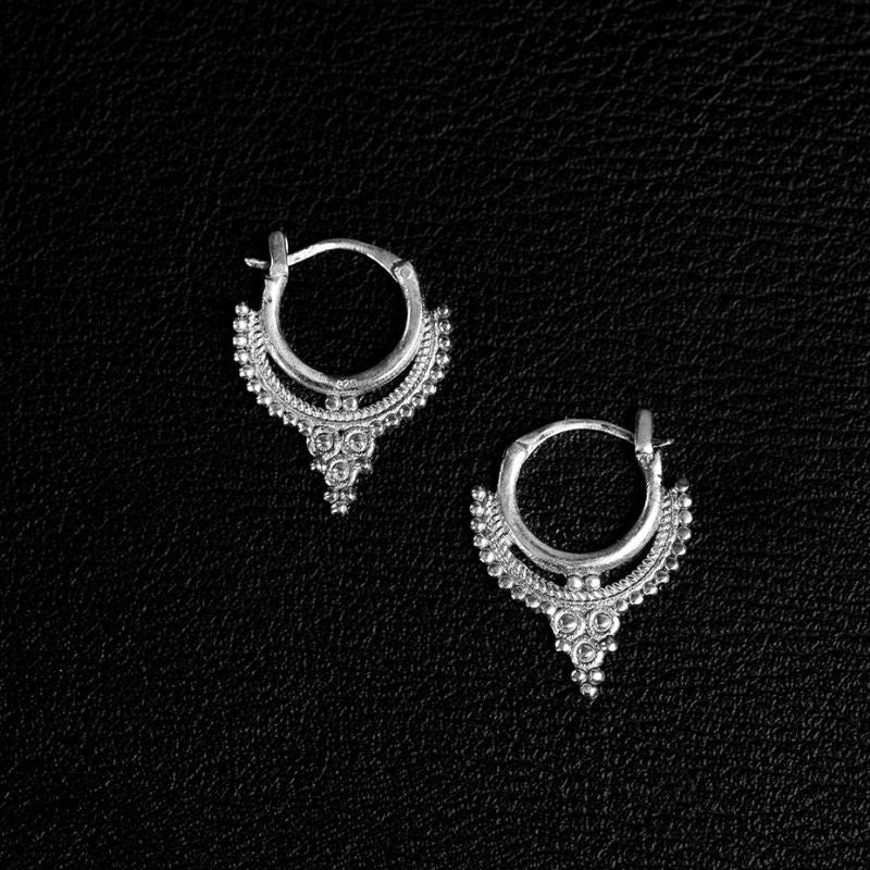 Divine | Hoop Earrings – 925 Silver - NOIR KĀLA