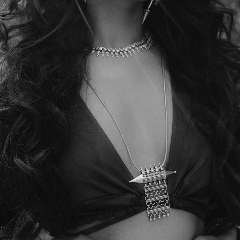 Heirloom | Pendant Necklace - Brass - NOIR KĀLA