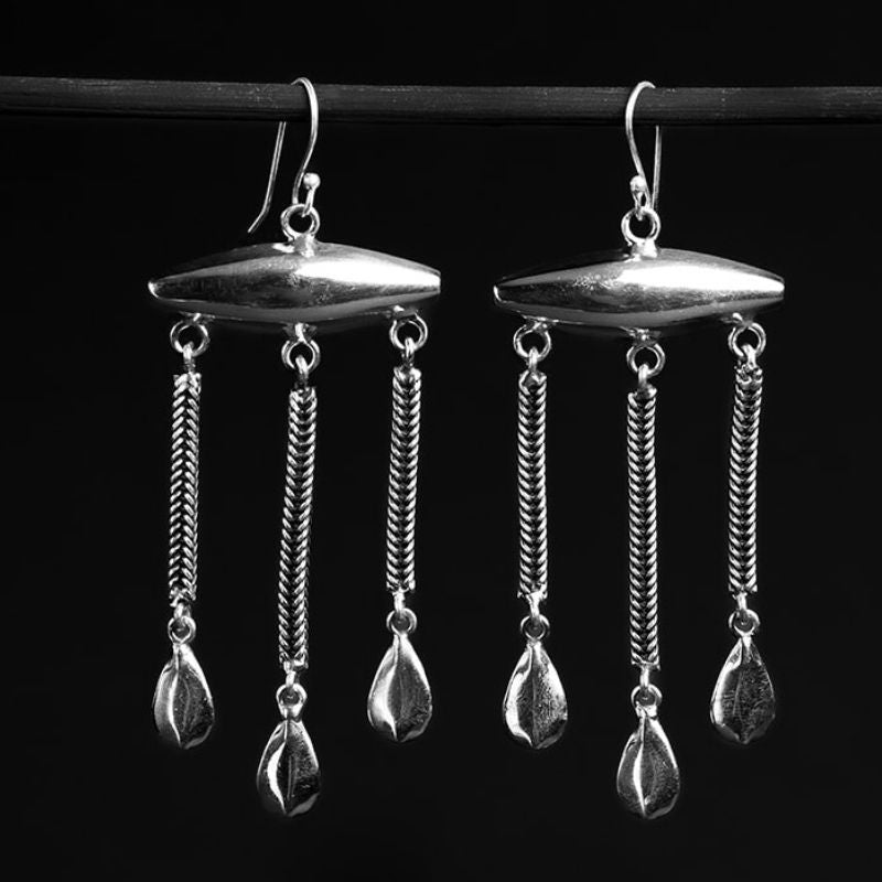 Poise Charm | Dangle Earrings - 925 Silver - NOIR KĀLA