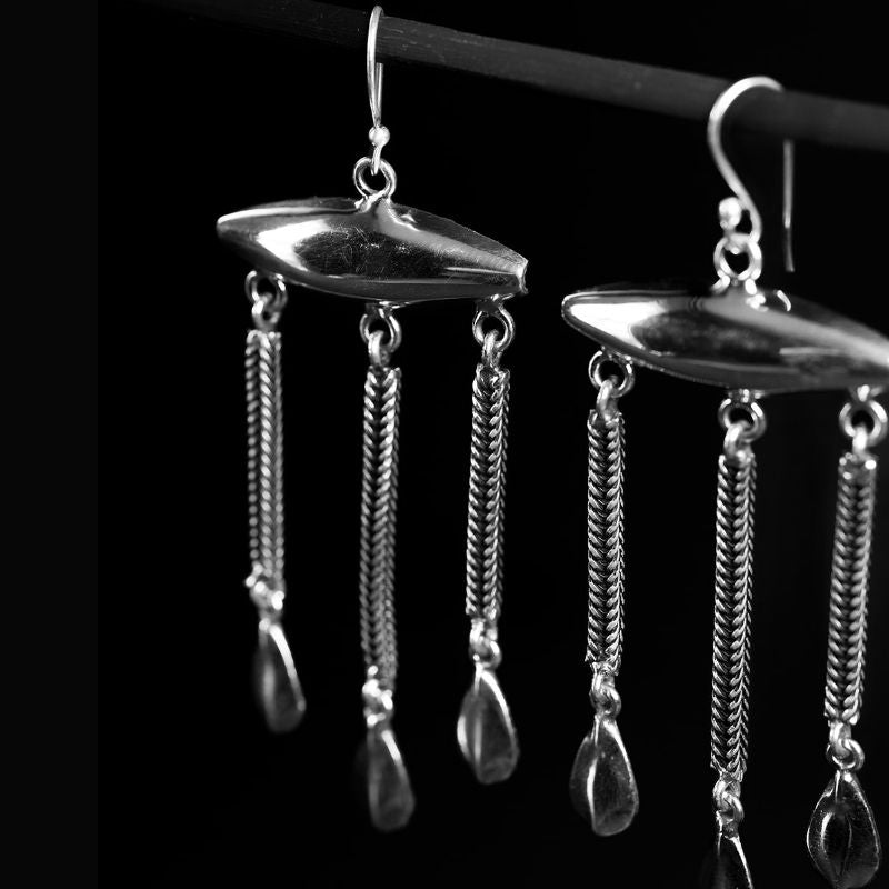 Poise Charm | Dangle Earrings - 925 Silver - NOIR KĀLA
