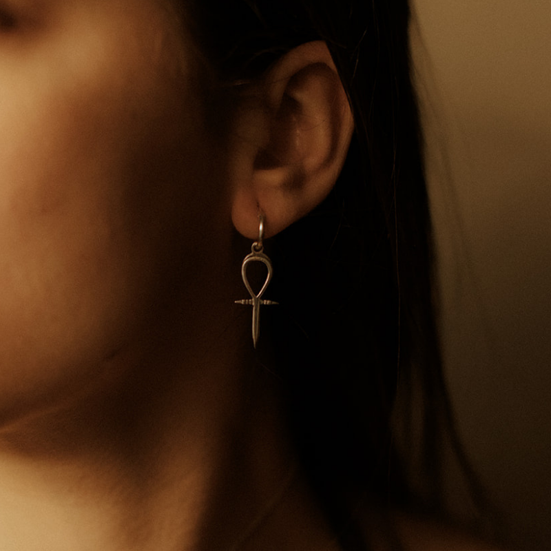 Ankh | Womb of Life solo Hoop Earring – 925 Silver - NOIR KĀLA
