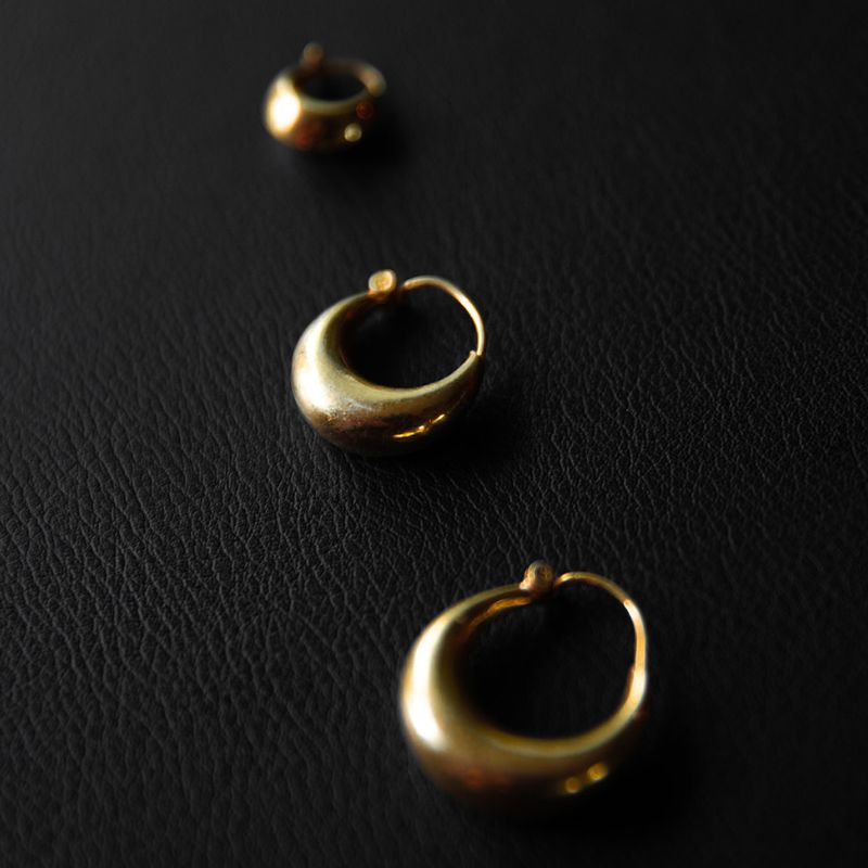 Yasmin | Boucles d'oreilles créoles - Or - NOIR KĀLA