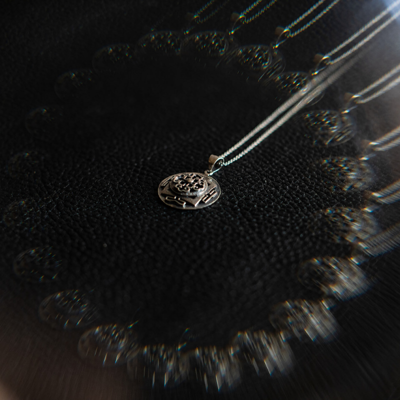 Yantra | Pendant Necklace – 925 Silver - NOIR KĀLA