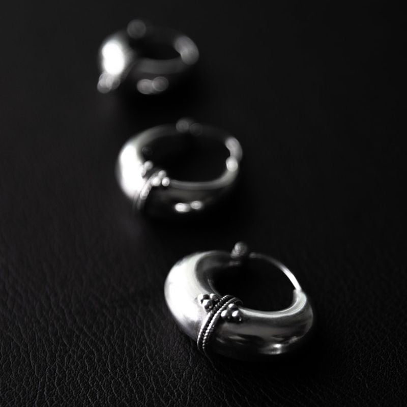 Hyas | Hoop Earrings – 925 Silver - NOIR KĀLA