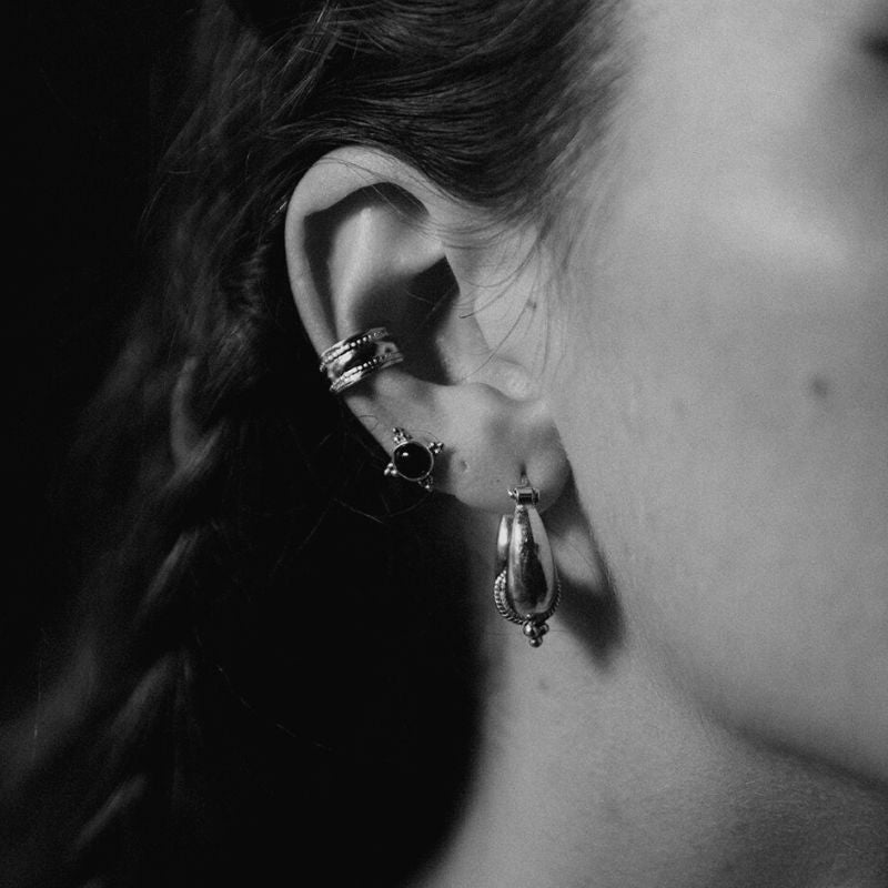 Hyas | Hoop Earrings – 925 Silver - NOIR KĀLA