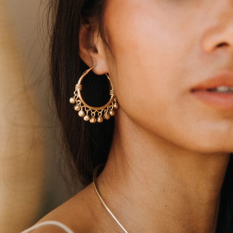 Wind Womxn | Boucles d'oreilles créoles - Laiton - NOIR KĀLA