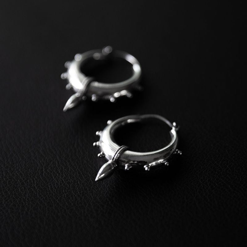 Pushkar | Boucles d'oreilles créoles - NOIR KĀLA