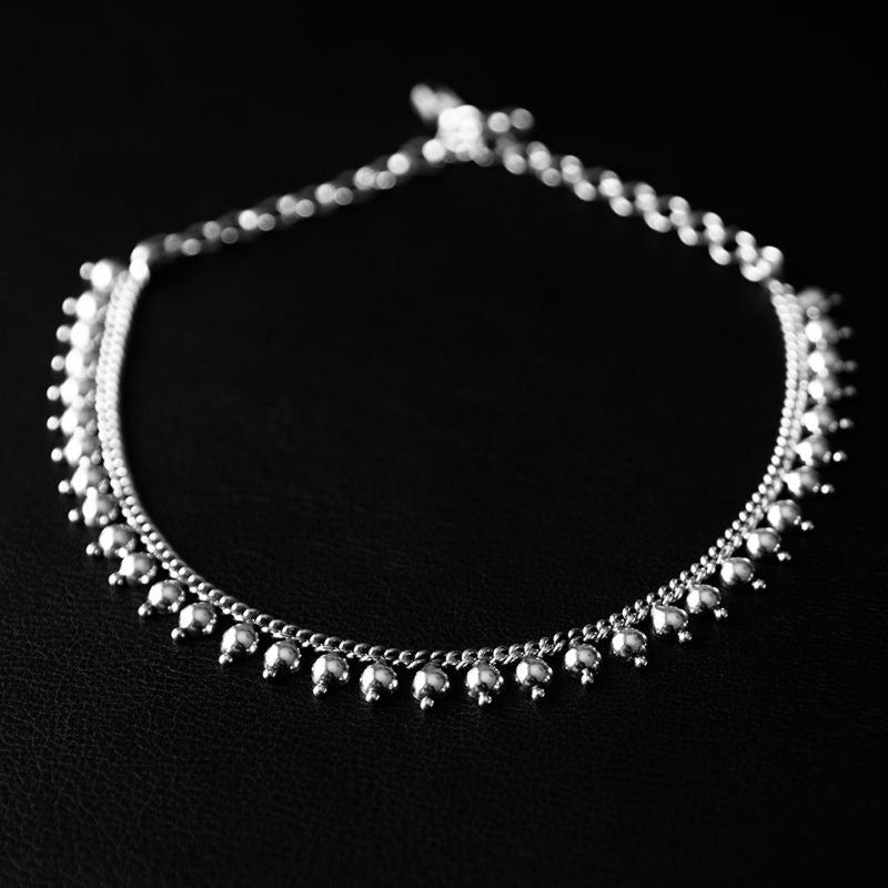Devī I | Collar Necklace