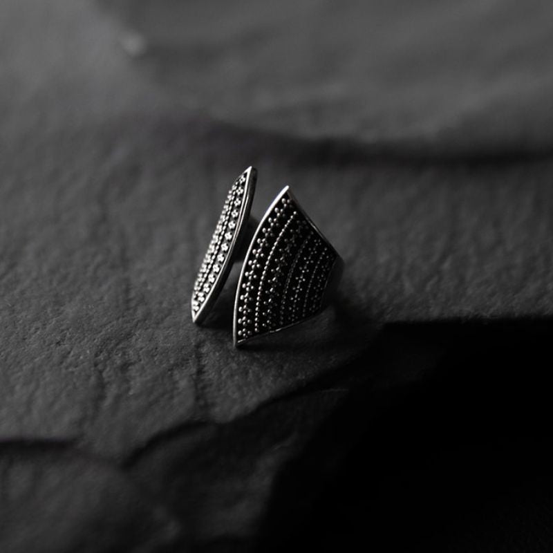 Agarthe | Bague - NOIR KĀLA