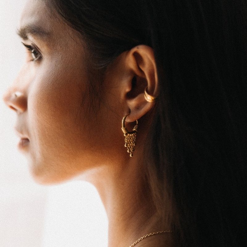 Charm | Boucles d'oreilles créoles - Or - NOIR KĀLA