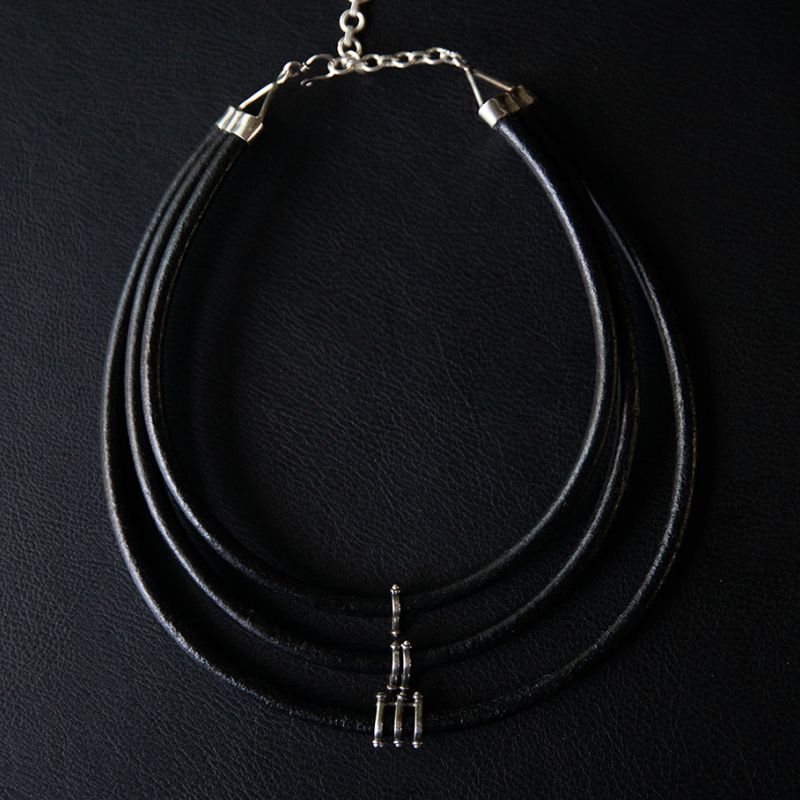Karma II | Collier tour de cou - NOIR KĀLA