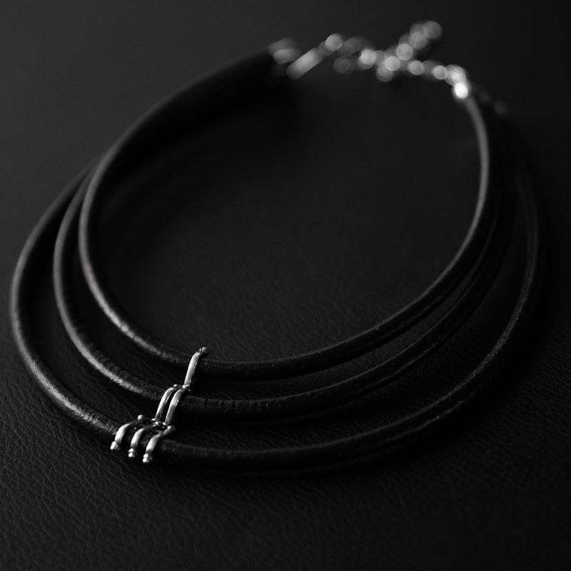 Karma II | Collier tour de cou - NOIR KĀLA