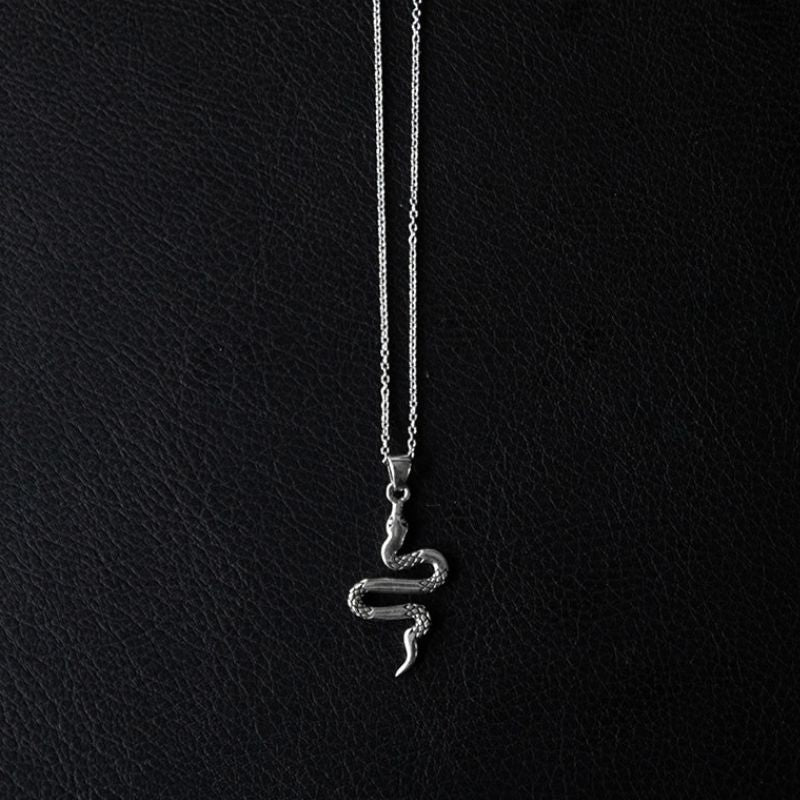 Serpentine | Collier pendentif - NOIR KĀLA