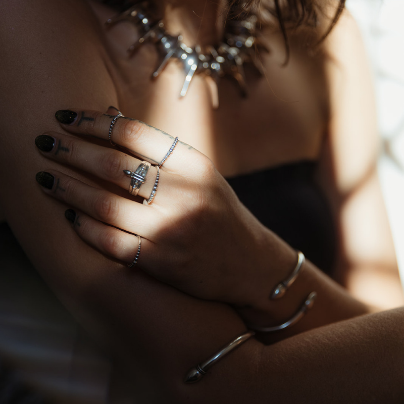 Xeyna | Bague - NOIR KĀLA