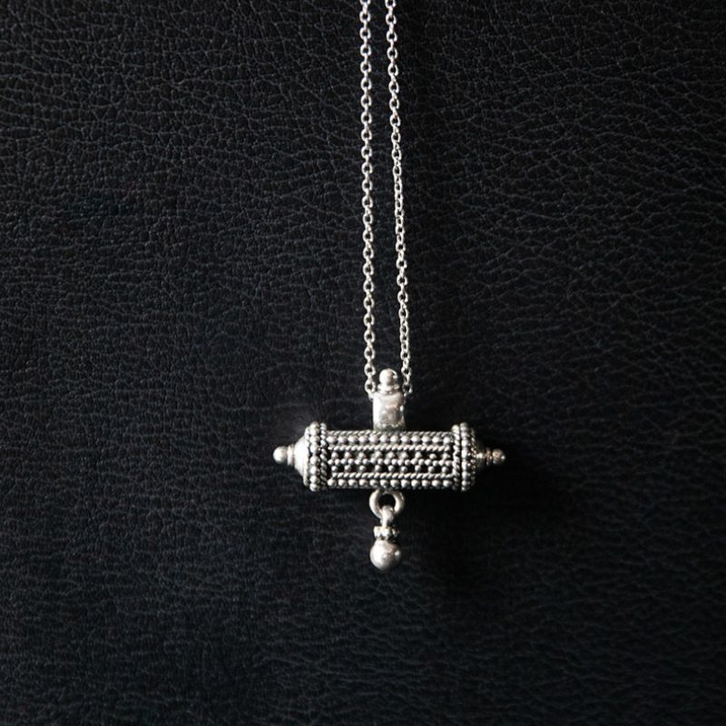 Prayer Amulet | Pendant Necklace – 925 Silver - NOIR KĀLA