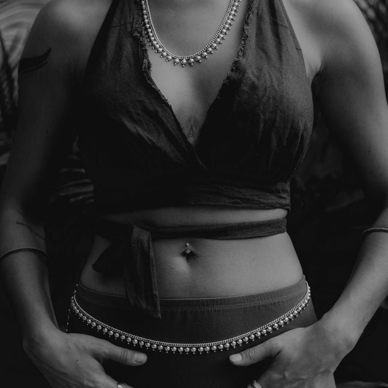 Devī | Chaîne de taille