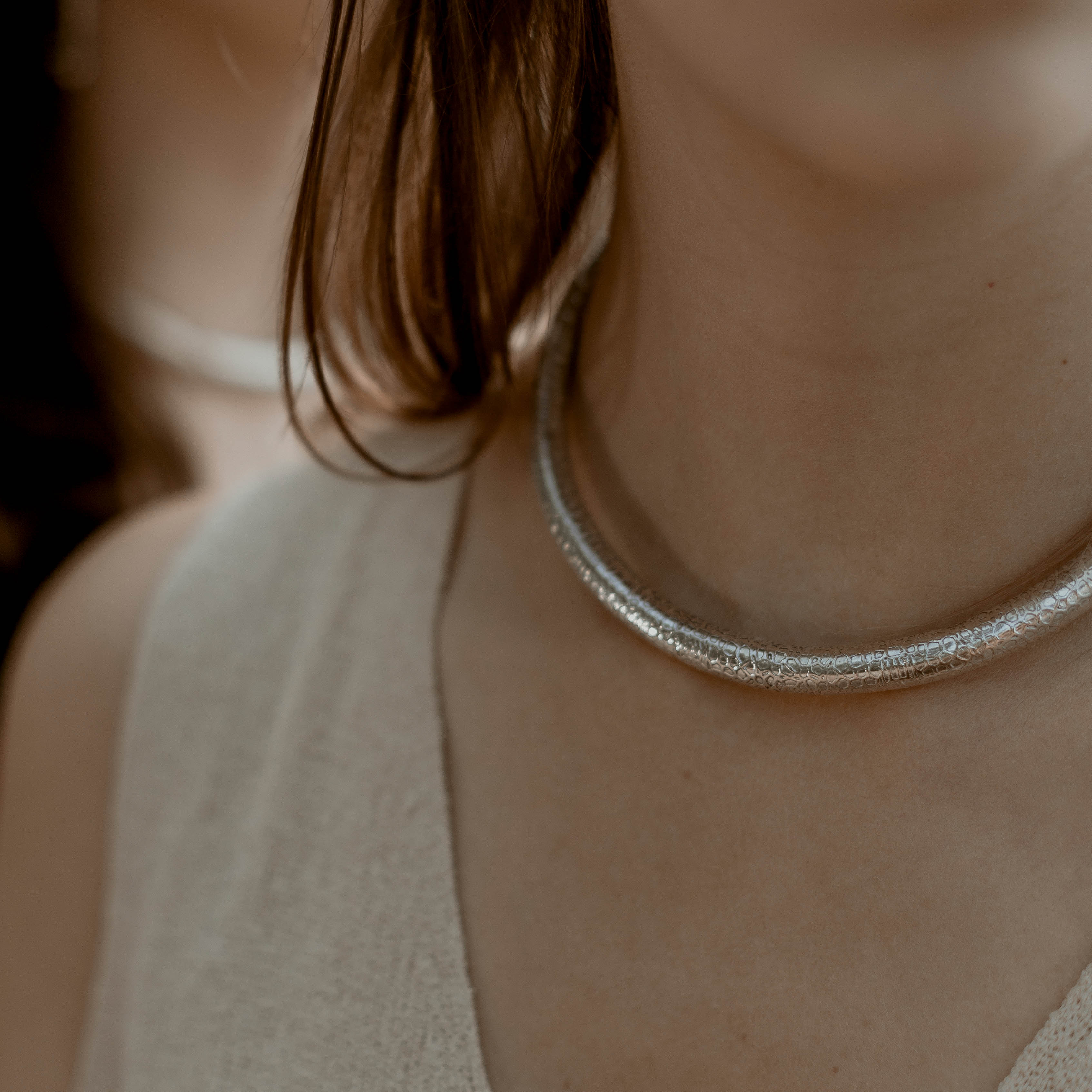 Snake Skin Hoop | Collar Necklace – 925 Silver - NOIR KĀLA