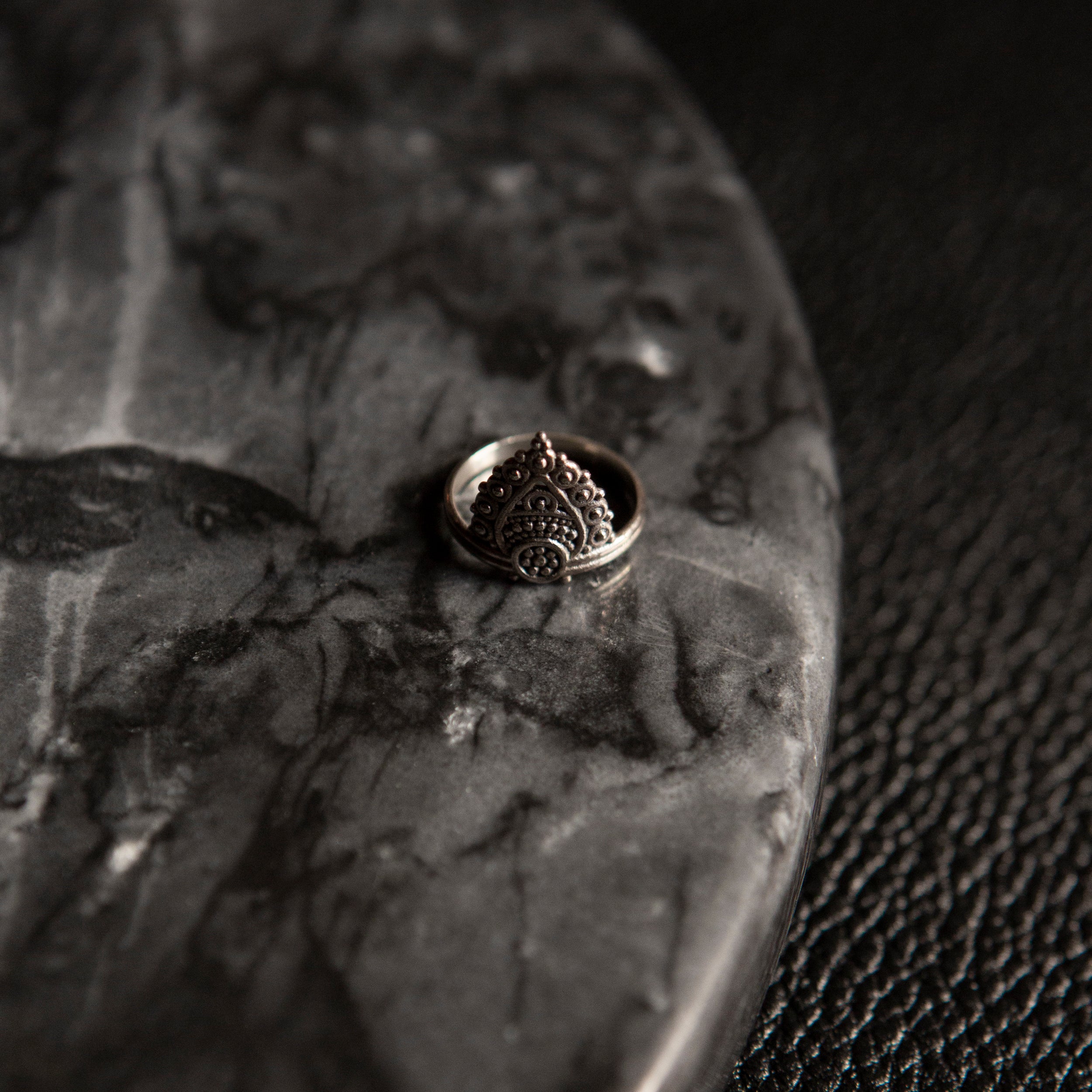 Mahā | Ring