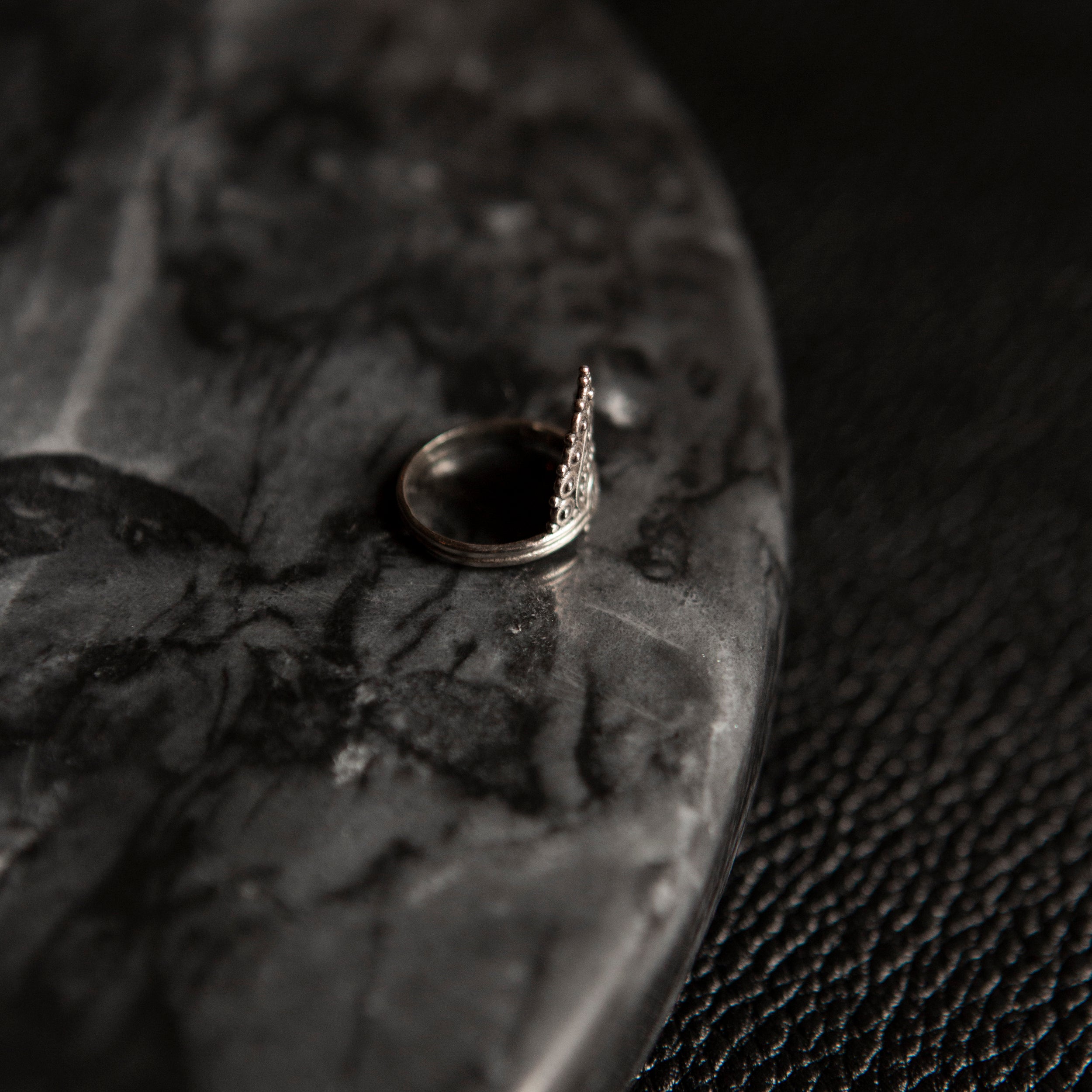 Mahā | Ring