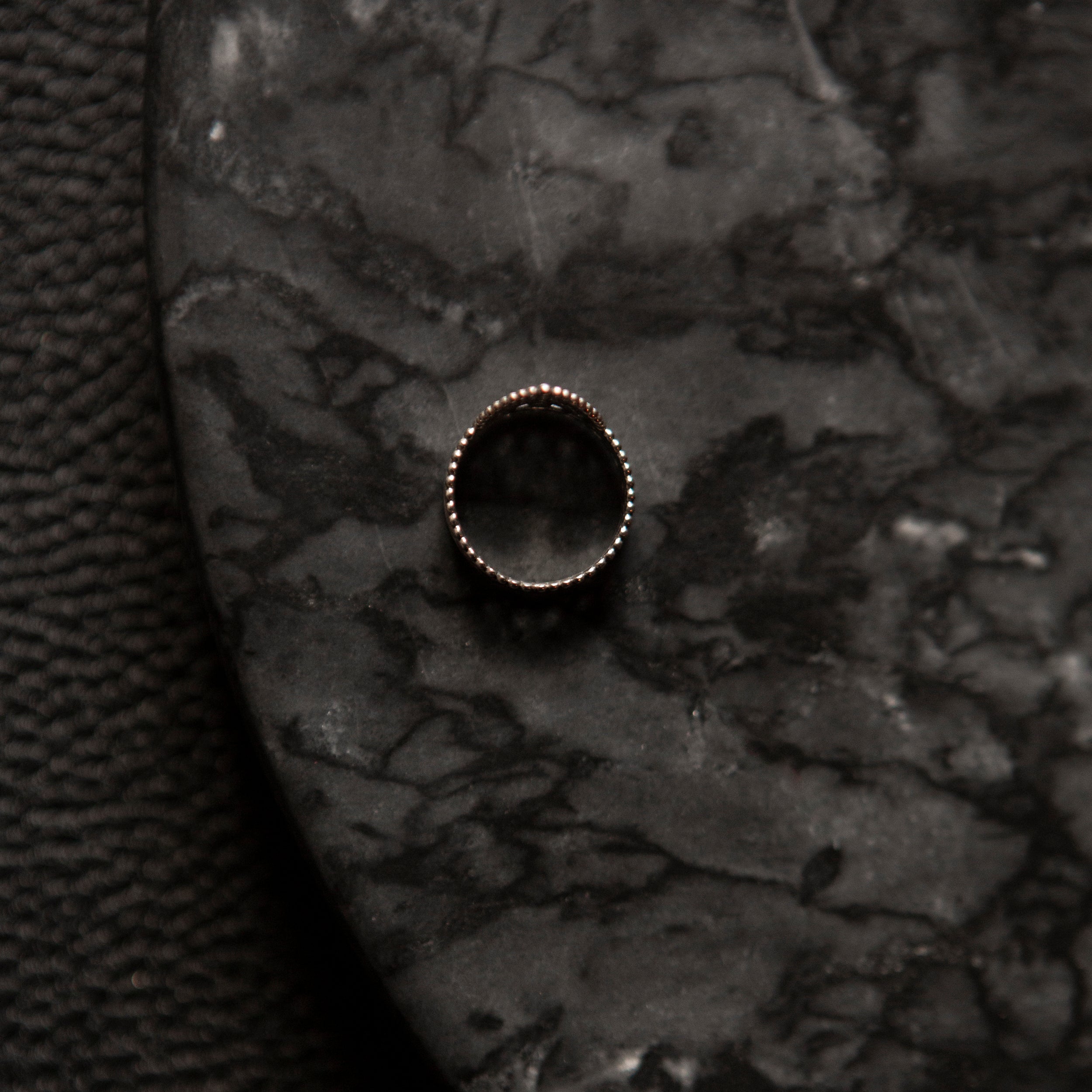 Sākyas | Bague