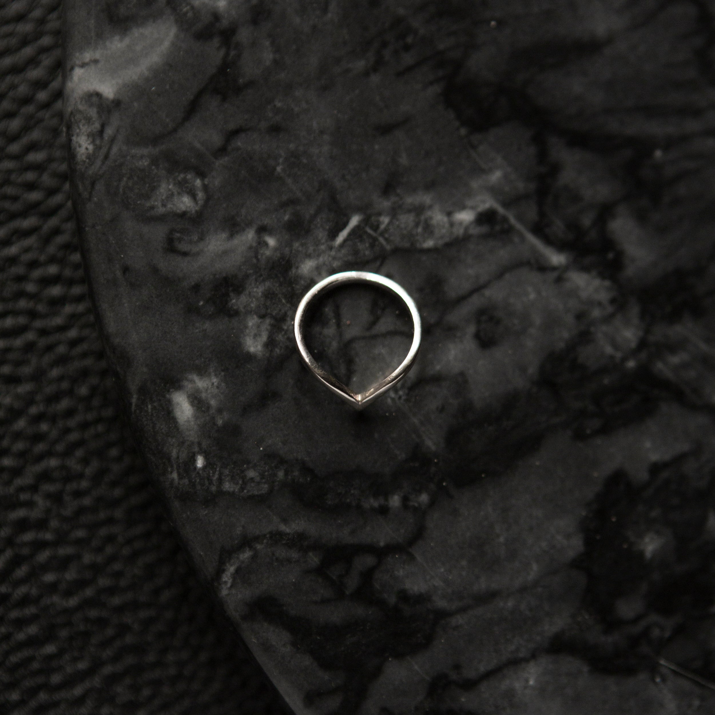 Wide Pointed | Bague