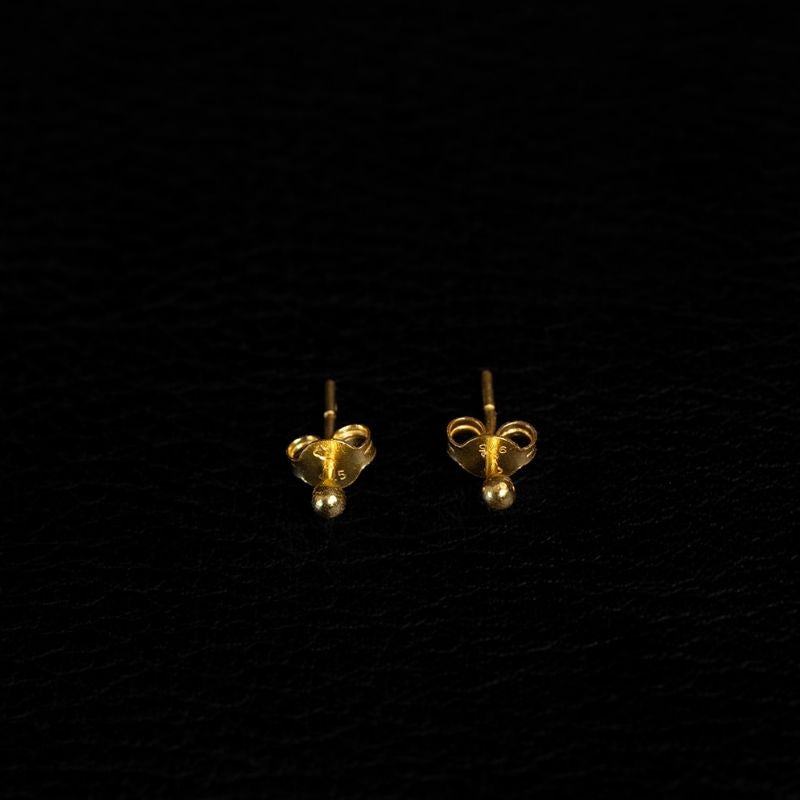 Dot | Stud Earrings - Gold