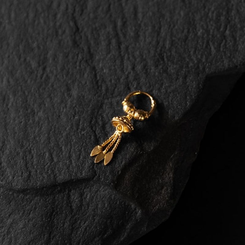 Ancient Future | solo Hoop Earring - Gold (18k Sale Collection)