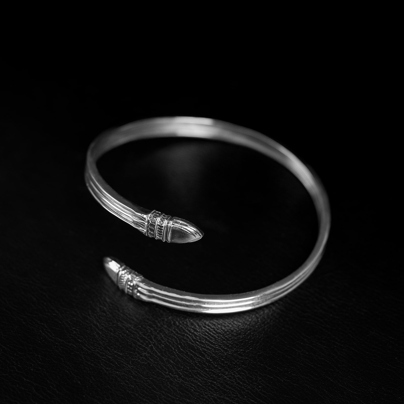 Ancient Armlet I | Bracelet - Laiton