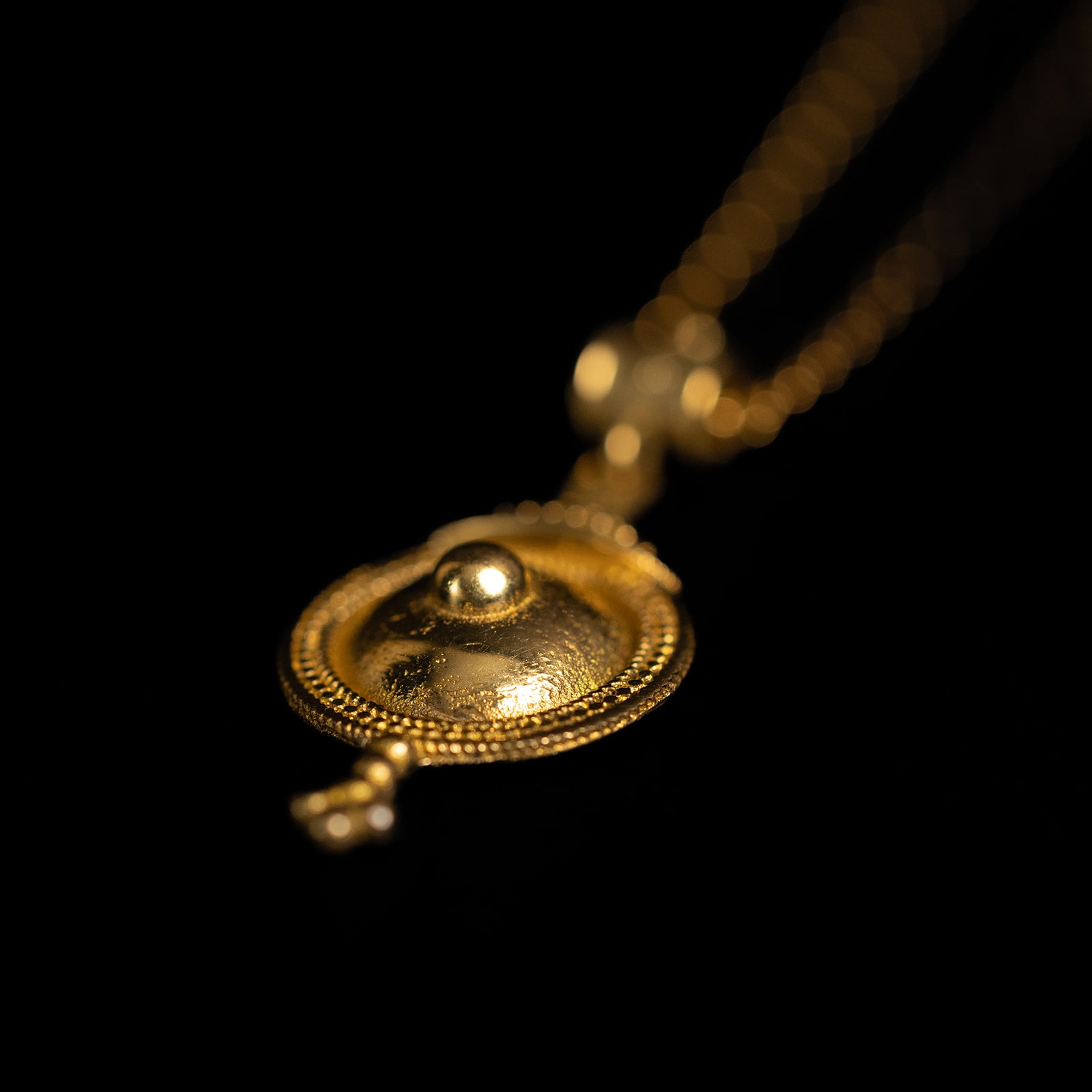 Armure | Collier avec pendentif - Laiton