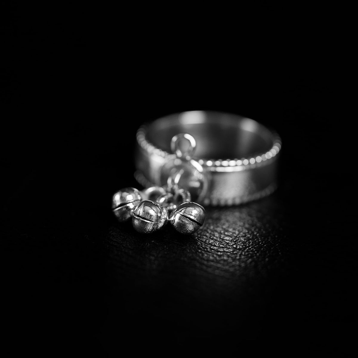 Dangling Bells | Ring - 925 Silver