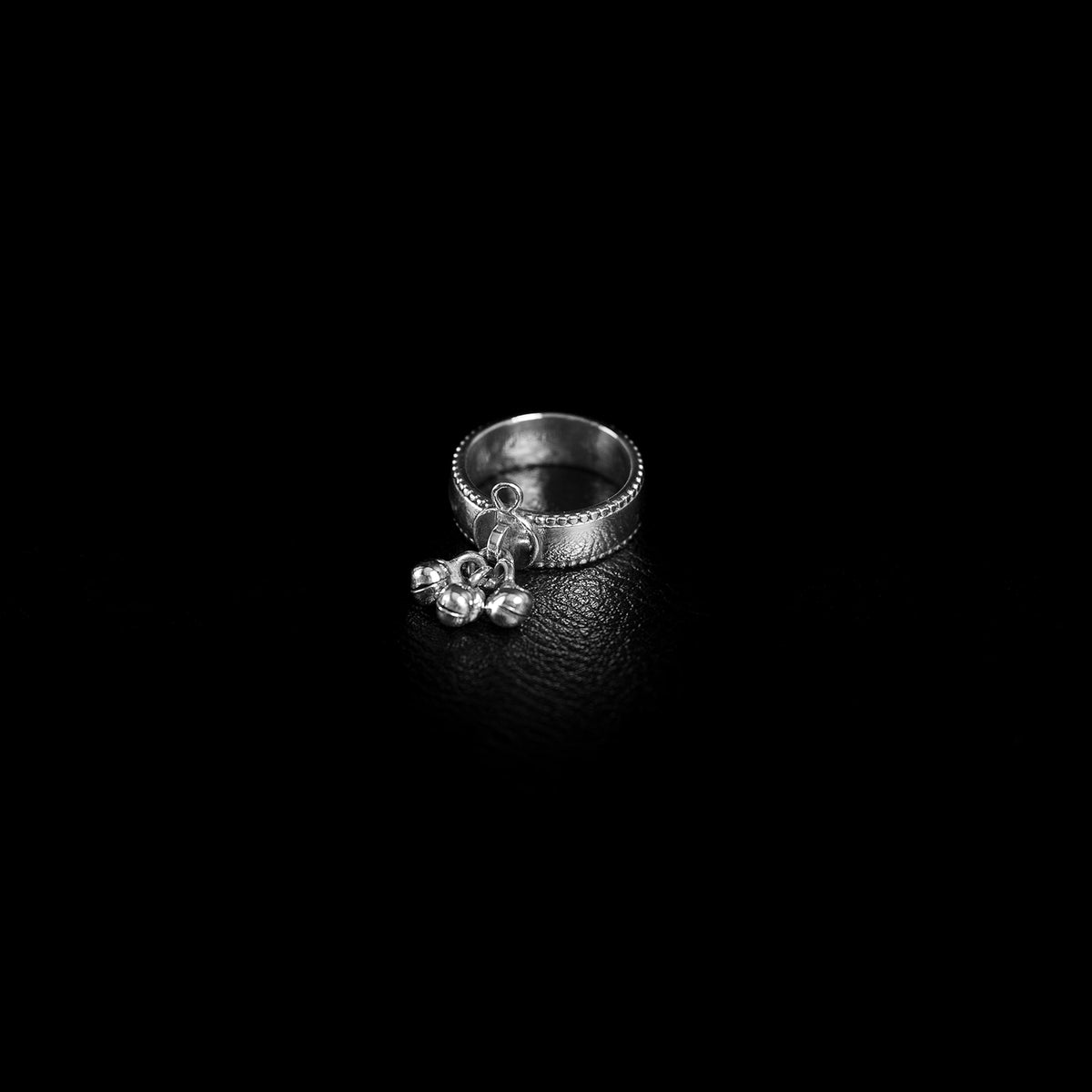 Dangling Bells | Ring - 925 Silver