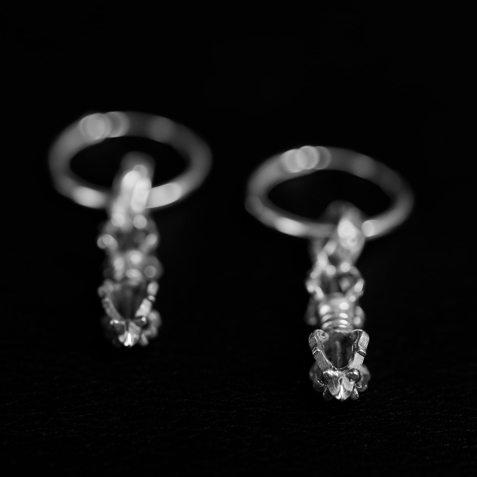 Vajra | Hoop Earrings – 925 Silver - NOIR KĀLA