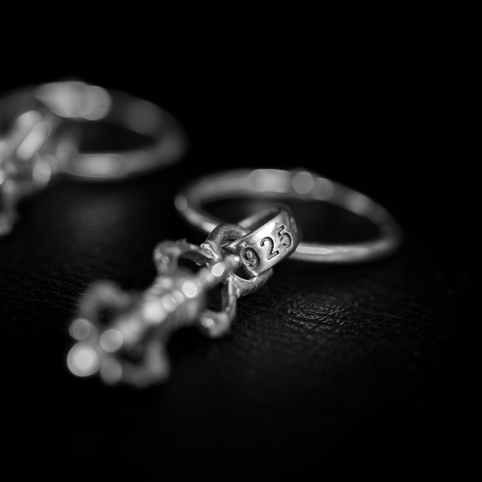 Vajra | Hoop Earrings – 925 Silver - NOIR KĀLA