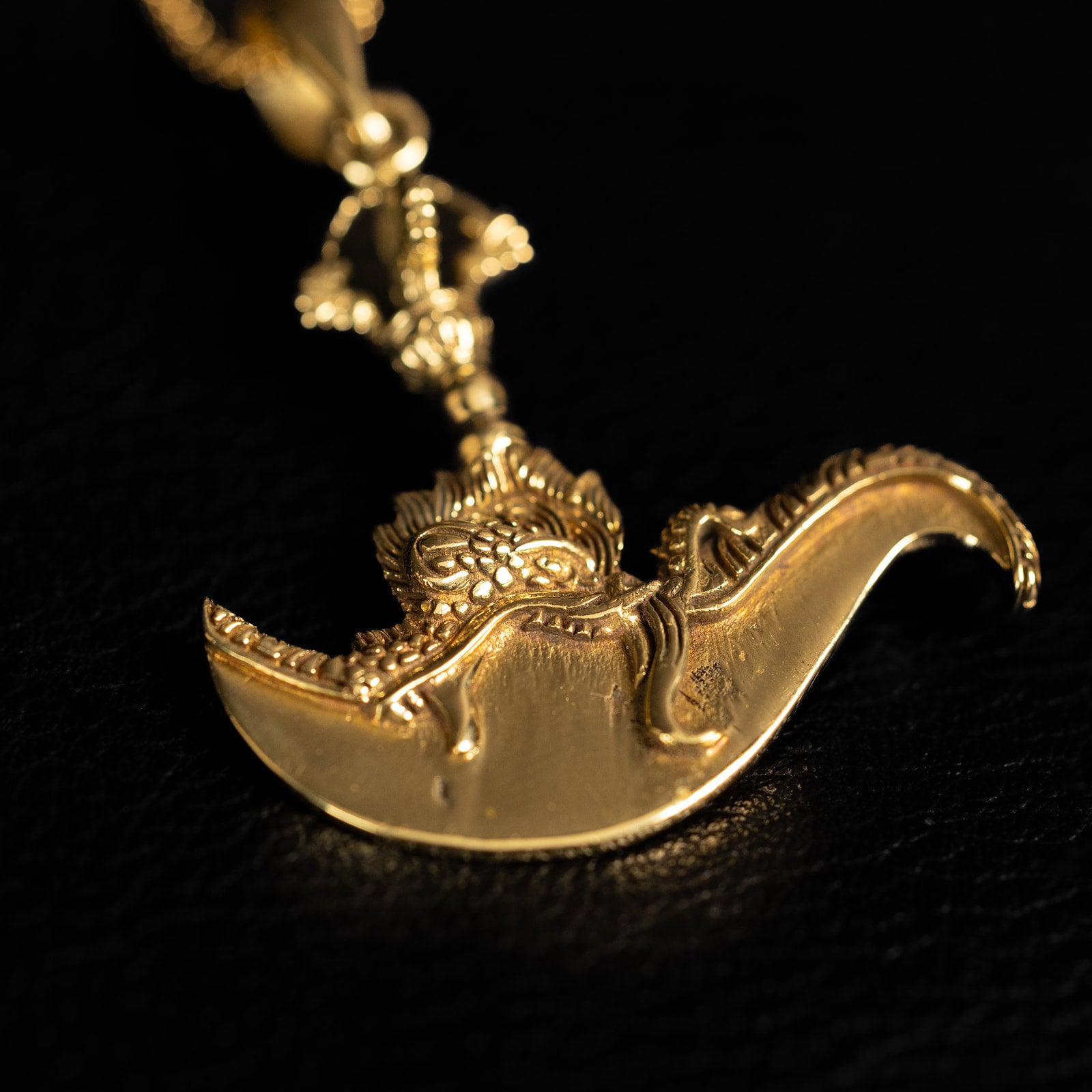 Kartika | Collier pendentif - Laiton - NOIR KĀLA